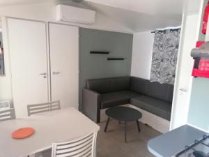 Campings Mobil Home 4-6 personnes : photos des chambres