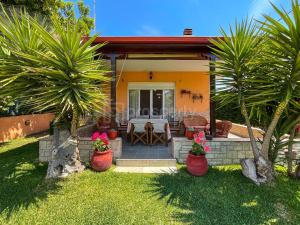 Private Paradise in Nikiti