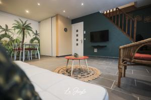 Appart'hotels LE JUNGLE 5 etoiles / Netflix et services : photos des chambres