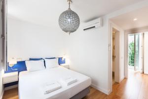 FLH Mouraria Blue Design with Parking & Pool