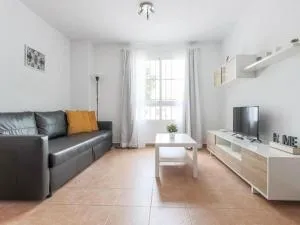 Alojamiento con piscina y parking en Sevilla - Torre de la Reina