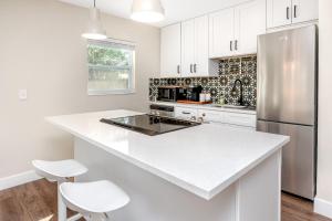 Modern Vacation Home 3BR 1BTH Close to Gulf Beach