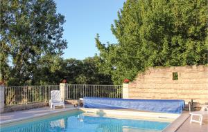 Nice Home In Saint-Méard-De-Gurçon