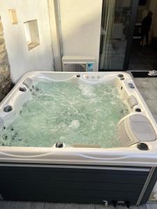 Maisons de vacances Le Loft Jacuzzi : photos des chambres
