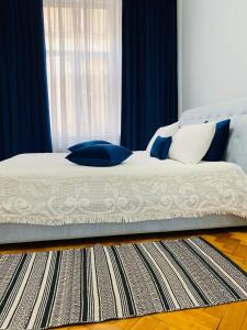 Centr Opera House 2 rooms