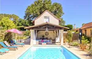 Maisons de vacances Awesome home in Saint-Sauveur-Lalande with Outdoor swimming pool, WiFi and 3 Bedrooms : photos des chambres