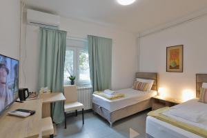 AVIATOR Apartments & Rooms Nikola Tesla Airport Belgrade