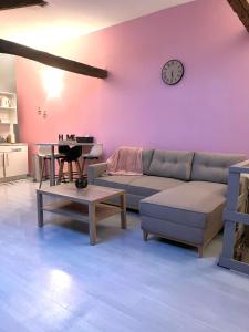 Chablis: grand studio en plein centre ville