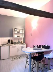 Appartements Chablis: grand studio en plein centre ville : photos des chambres