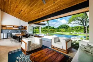 Villa Twilight Tree 5Bdr Nature & Exclusivity - 阿维拉纳海滩