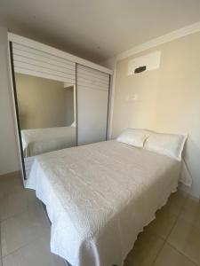 Apartamento encantador com piscina