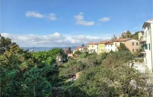 Cozy Apartment In Castellina Marittima - Castellina Marittima