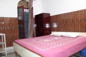Laxmi Lodge