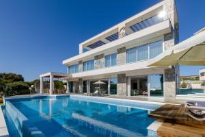 Palace of Mediterranean Beachfront Villa