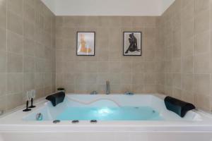 Bianco Sale Holiday Home - Seaview Terraces