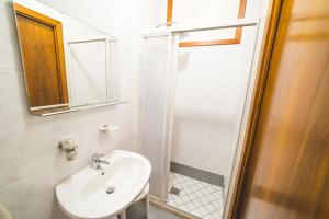 Economy Double or Twin Room