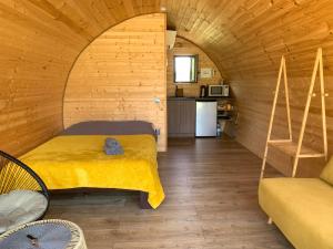 Kedras Glamping - Pod tipo nameliai