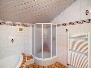 Apartment Moderegg by Interhome