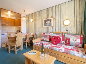 Apartment Origanes 226 by Interhome