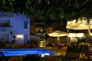 Albatross Apartments