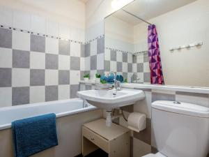 Studio Vostok Zodiaque-42 by Interhome