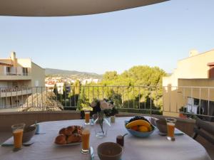 Apartment Porto di Mar-5 by Interhome