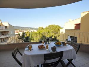 Apartment Porto di Mar-5 by Interhome