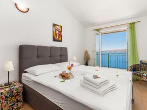 Apartment Marina - SNJ105 by Interhome