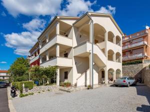 Apartment Nikol-2 by Interhome