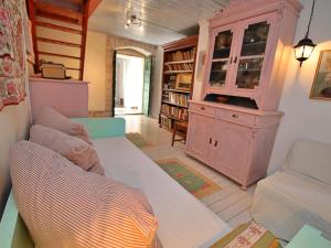 Holiday Home Mirna by Interhome