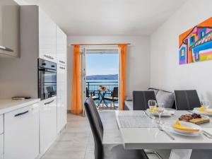 Apartment Marina-8 by Interhome 