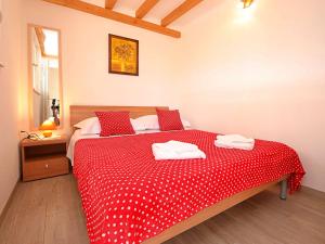 Holiday Home Villa Tonka by Interhome