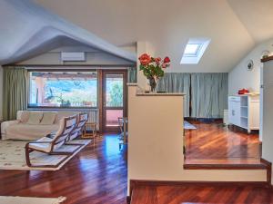 Apartment Terrazzo fiorito by Interhome