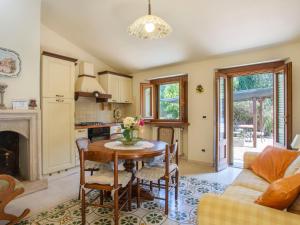 Holiday Home LAmorosa by Interhome