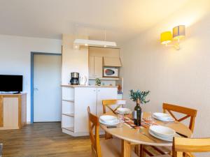 Apartment Les Platanes-4 by Interhome