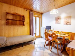 Apartment Apt 39 by Interhome