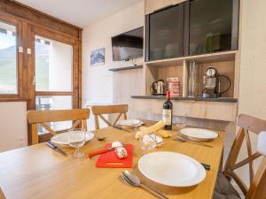 Studio Asters 314 Bâtiment A1 by Interhome