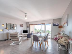 Apartment Les Mimosas-6 by Interhome