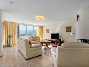 Apartment Le Belvédère D1-4 by Interhome