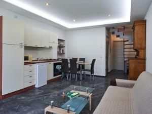 Apartment Casa Gemma by Interhome