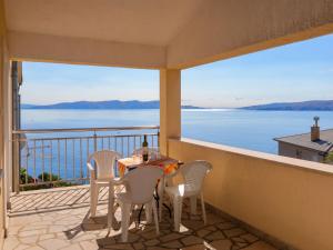 Apartment Ivana - SNJ116 by Interhome