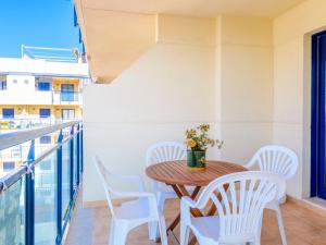 Apartment Las Dunas by Interhome
