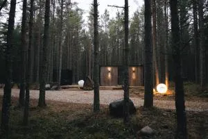 ÖÖD Hötels Rooslepa - FIKA, MYSA , SKÖNT-with sauna - Nõva