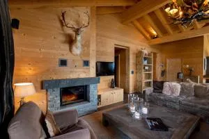 ANNA ISABELLE PENTHOUSE - Breiten