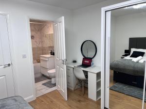 Luxury Birmingham City Centre Palace
