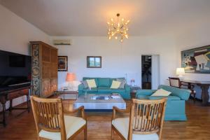 Apartments Florence- Biblioteca apartment with view