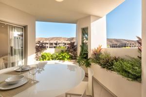 Jardines - Avago 2 1 POOL VIEW 2B