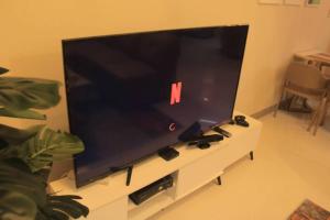 A2J Luxury 3BR Suite Near Uptown Mall BGC Taguig