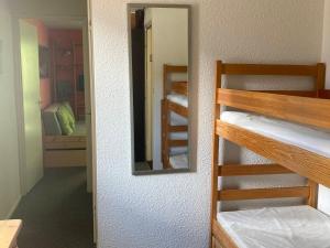 Appartements Le Pleynet: 2P Cabine, 30m², 6 pers, a 300m des pistes, balcon, ascenseur - FR-1-557A-49 : photos des chambres
