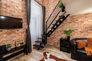 Very stylish and central AC apartment